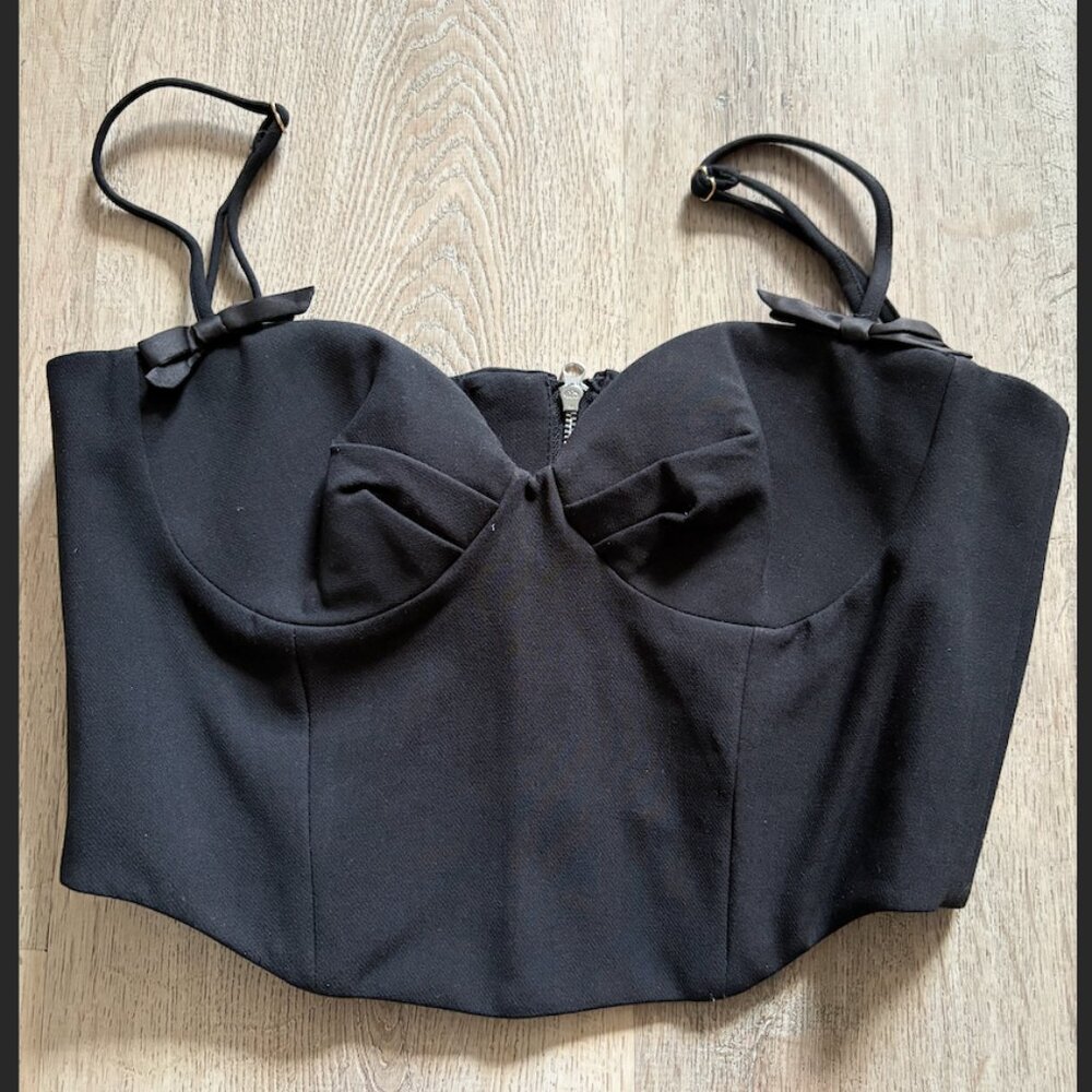 Black Rumored Sweetheart Crop Top, Size M